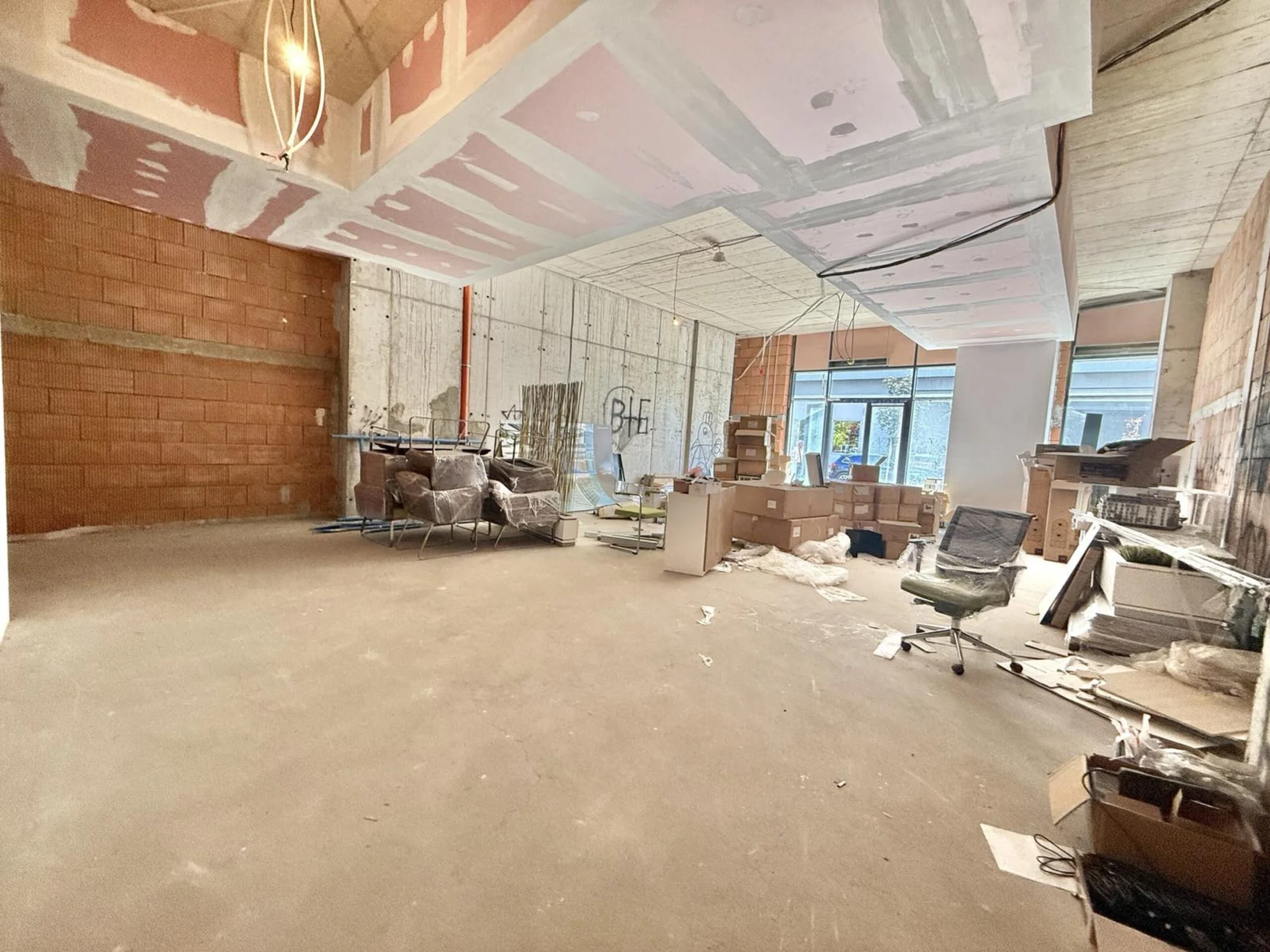 Weissprofil Showroom Plovdiv — 00.324